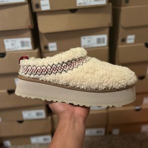 Uggs tazz slipper “heritage braid natural” (women’s)